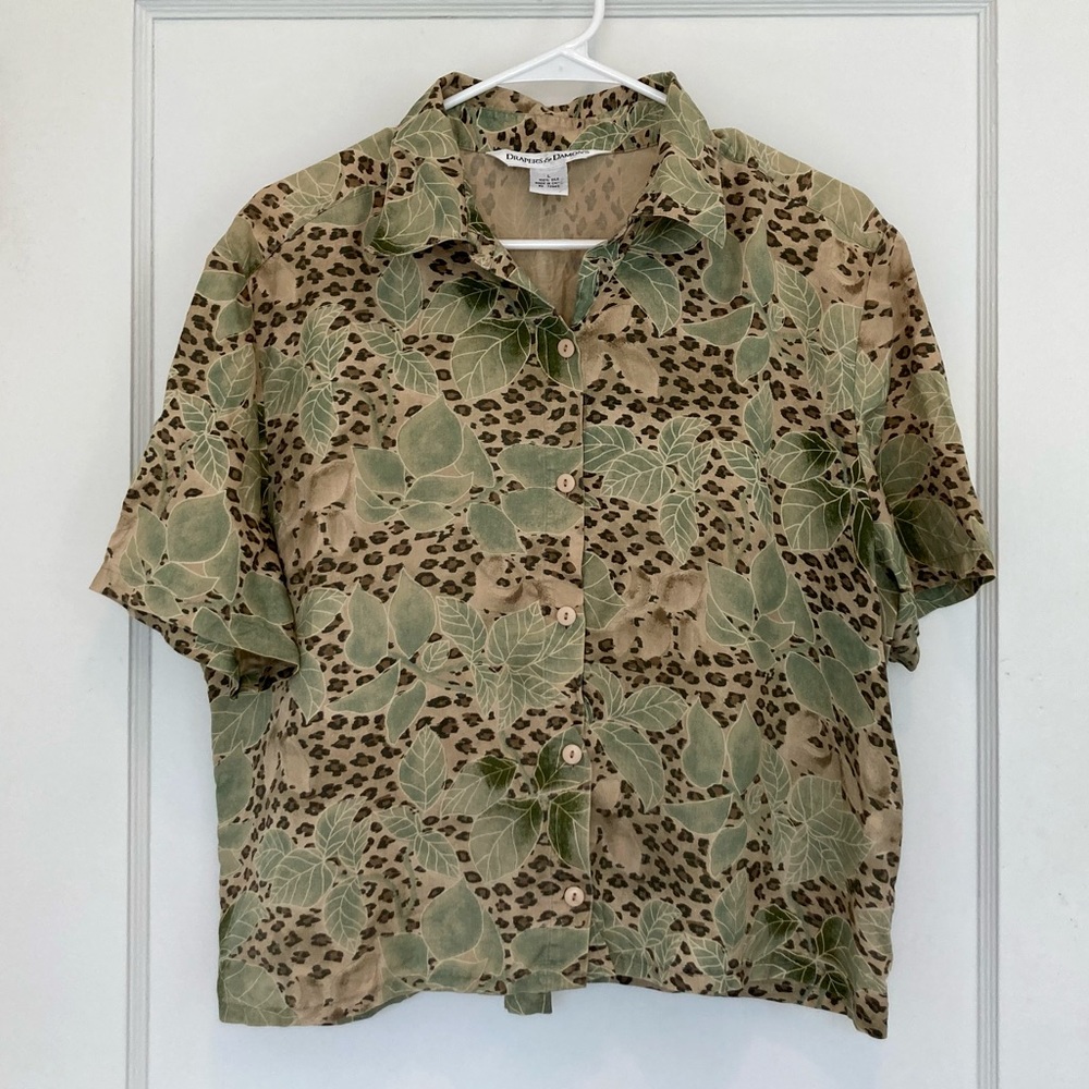 Botanical leopard print top